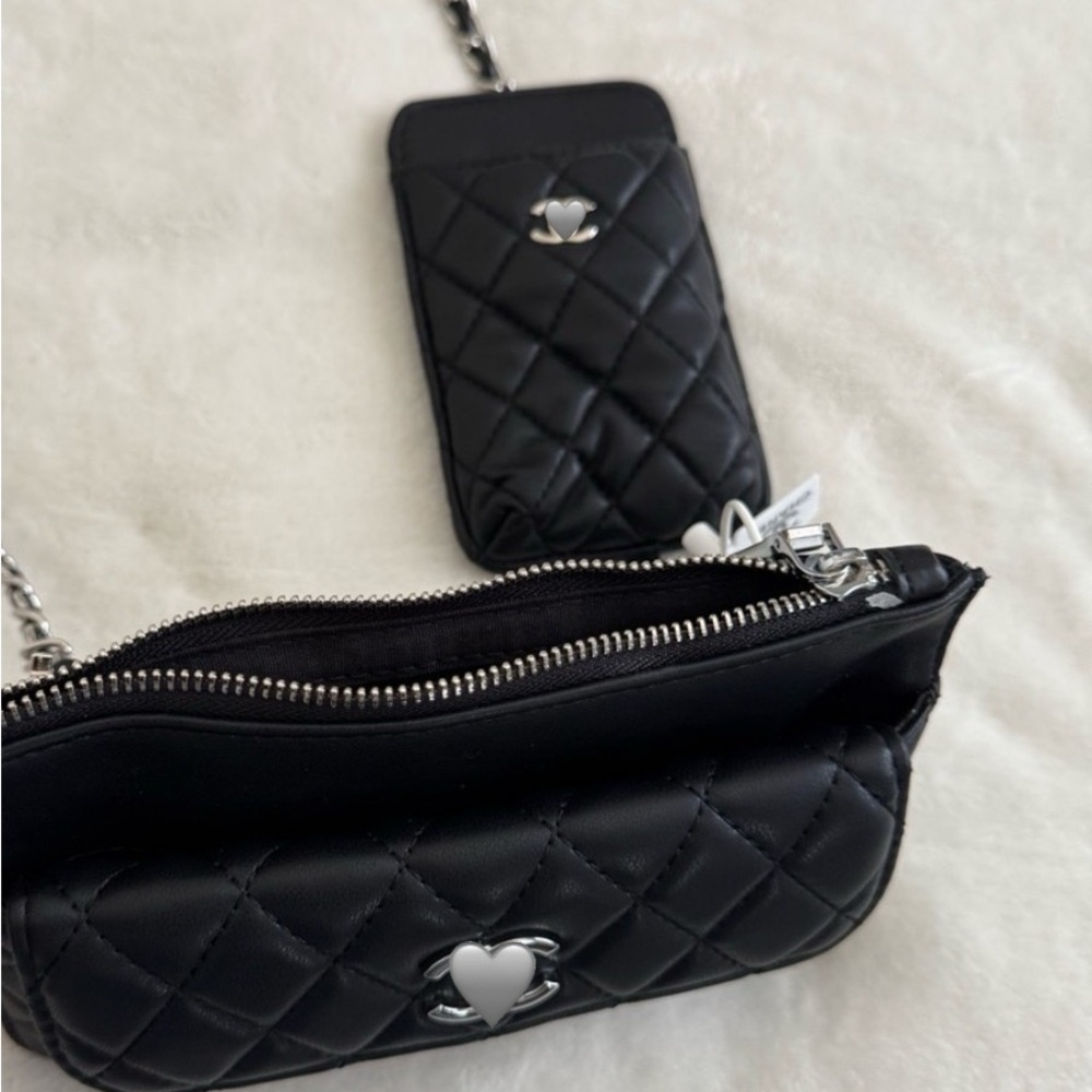 Black Quilted Crossbody Bag Duo - Picture 4 of 10